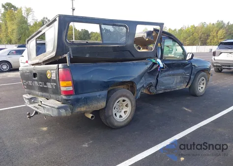 2000 Chevrolet Silverado 1500 z USA, uszkodzony, nr VIN 1GCEC14WXYE241404